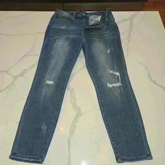 Judy Blue Womens Relaxed Fit Distressed Ankle Jeans Blue Size 31 - Picture 6 of 11